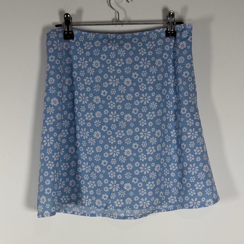 NWT Hollister Light Blue Floral Mini Skirt